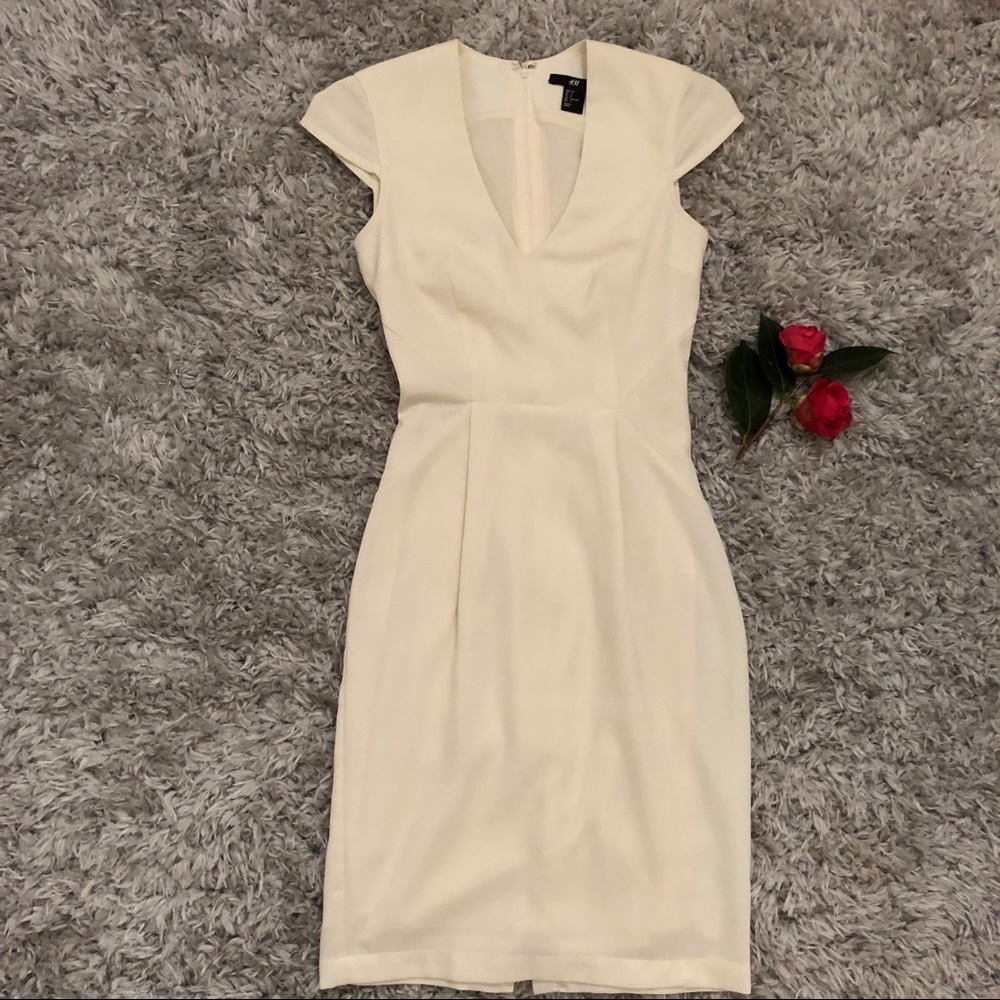 H&M’s Ivory Short Dress